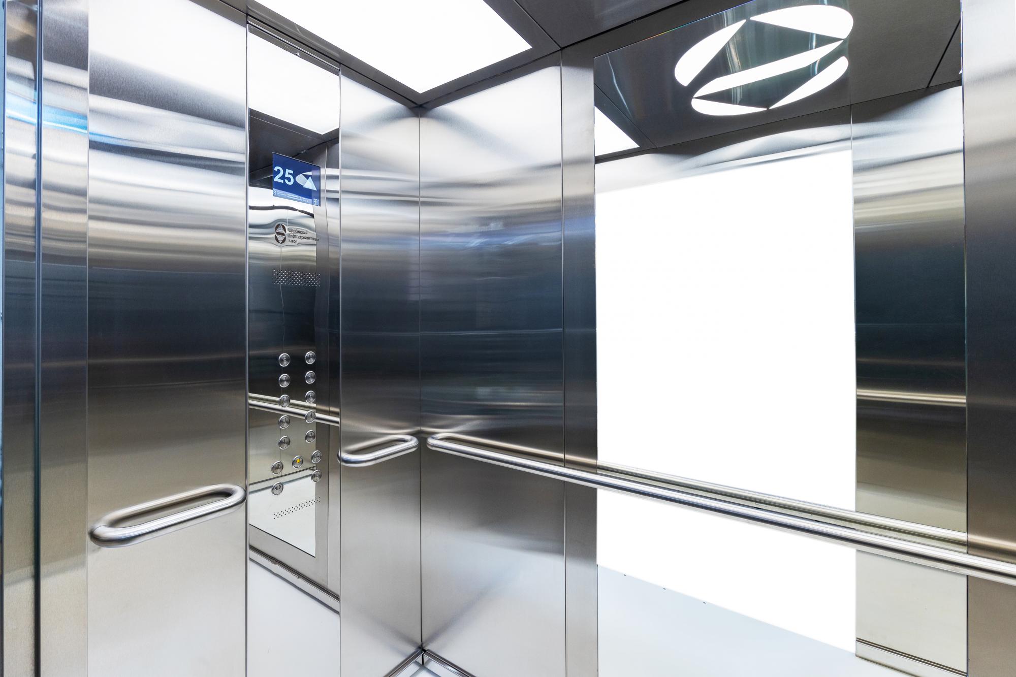 ЩЛЗ оборудовал лифты умной системой бесконтактного управления