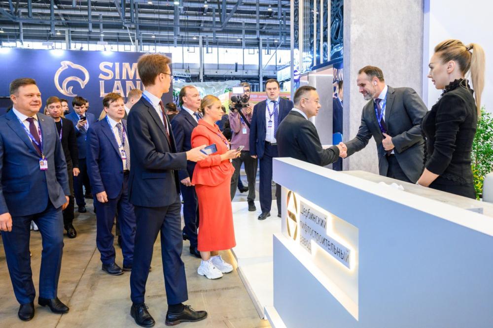 ЩЛЗ представил лифт бизнес-класса на XII Международном строительном форуме 100+ TechnoBuild