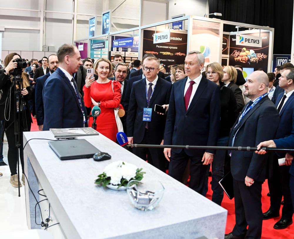 ЩЛЗ представил гостям выставки «Сибирская строительная неделя» новые разработки